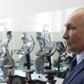„Putinova javna slika apsolutna laž od početka do kraja“: Trampova obmana u vezi sa avionom „dečija igra“ za Kremlj