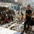 BLOG: Pogođena škola u izbegličkom kampu u Gazi, demonstranti u Izraelu traže ostavku Netanjahua