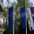 Skandal u Leposaviću: Uklonjena zastava Srbije i UN, postavljena tabla "Republika Kosovo"