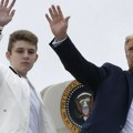 Трампов најмлађи син Барон улази у политичку арену: Биће делегат на страначкој конвенцији