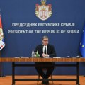 Vučić: Spreman sam za raspisivanje referenduma o opozivu predsednika