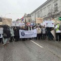 Farmaceuti održali javni skup i blokadu Glavne ulice u Kragujevcu (VIDEO)