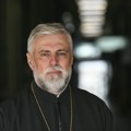 Vladika Grigorije je izašao iz bolnice: Mala „popravka“ je iza mene