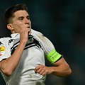 Crno-beli arhivirali derbi: Vanja bombom „razneo“ Romantičare (foto, video)