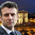"Makron je sramotno loše učio istoriju"! Ruska obaveštajna služba: Francuska se sprema da pošalje 2.000 vojnika u Ukrajinu