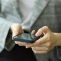 Gotovo polovinu budnog vremena provodimo pred ekranima – da li smo tu kada smo zajedno?