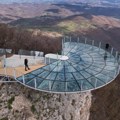 Završena moderna saobraćajnica do vrha planine: Evo kad se očekuje otvaranje staklenog vidikovca na vrhu Kablara