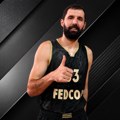 Tri crno-bela tima jure Nikolu Mirotića