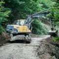 Počeli radovi na rekonstrukciji važnog putnog pravca u Drežniku: Više od 600 miliona dinara za nove saobraćajnice u užičkom…