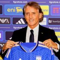 Mančinijev rez – 10 igrača ostalo u Italiji!