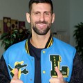 Novak sa osmehom stigao u Malagu, spreman za napad na trofej u Dejvis kupu