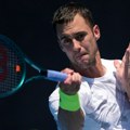 Laslo Đere predao meč u Monte Karlu: Srpski teniser izgubio prvi set, pa odustao protiv Stefanosa Cicipasa
