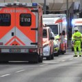 Dramatične scene u Nemačkoj: Prevrnuo se autobus pun dece, povređeno njih 27