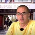 "Podaviće nas kao mačiće u mraku" Dinko Gruhonjić: "Sve je manje novca za nevladine organizacije, neke su pred gašenjem"