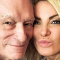 Udaje se udovica Hjua Hefnera: Prvi muž bio stariji 60 godina od nje, sad našla sreću kraj naučnika