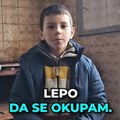 Dečak koji je živeo u bedi dobija dom "Samo sam hteo da se lepo okupam": Mali Stefi rasplakao Srbiju!