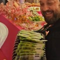 Zorica i Kemiš iskeširali čitavo bogatstvo Za samo 30 sekundi na harmonici završila cifra od koje će vam se zavrteti u glavi…