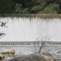 Проток Рзава 1800 литара у секунди, ако грађани наставе да заливају баште и пуне базене - прете рестрикције