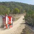 Požari u Manojlovcu i Kaštavaru: Celodnevna borba vatrogasaca u dva leskovačka sela