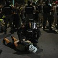 Špigel: Demonstracije u Srbiji od početka meta Vučićevih pristalica