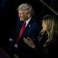 Melanija na žrebu za Svetsko prvenstvo bacila Trampa u drugi plan: Svi su gledali u prvu damu (foto)
