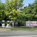 Napadnut novinar ispred štandova SNS u Zrenjaninu: Oglasio se UNS
