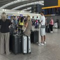 Nevreme izazvalo velika kašnjenja na londonskim aerodromima Hitrou i Getvik