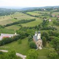 Kuća sa bazenom umesto stana u Beogradu: Koliko koštaju nekretnine na Kosmaju