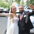 Ženi se Dejan Stanković Kralj! Prelepa doktorka u raskošnoj venčanici, on u odelu sa crvenom kravatom: Ne skidaju osmeh pred…