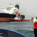 Iranski tanker pogođen kod Harka: četiri američke rakete pogodile brod