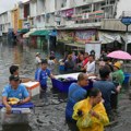 (Foto) Poplave na Tajlandu: Najmanje osam mrtvih, pod vodom više od 580.000 domova