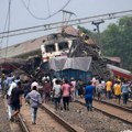Najsmrtonosnija željeznička nesreća u Indiji u posljednje dvije decenije
