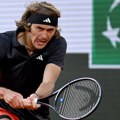 Zverev ubedljiv protiv Dimitrova, Ečeveri u svom prvom grend slem četvrtfinalu