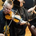 Najdžel Kenedi održao koncert na kolarcu: Britanski virtuoz svirao na BEMUS-u (foto)