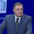 Dodik osudio paljenje lutke s Vučićevim likom na karnevalu u Kaštelima: "Primitivno, jadno i bedno"