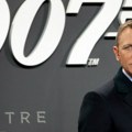 Džejms Bond bi trebalo da ostane muškarac i Britanac