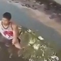 Hteo selfi sa "igračkom" pa usledila stravična borba za život: Drama u Zoo vrtu, kamerom zabeležen incident