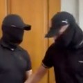 FOTO, VIDEO: Skupština Zaječara nikako da počne, problem - privatno obezbeđenje i maskirani muškarci