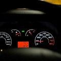 Petorka stara od 12 do 18 godina ukrala dva automobila: Vlasnici ostavili ključeve u kolima