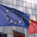 Brisel i Peking "spuštaju loptu"