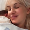 Hvala za najlepši dan u životu: Anja Mit podelila prvu fotografiju sa bebom, pa otkrila ime deteta