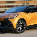 Test: Toyota C-HR 2,0 HEV AWD-i