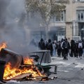 Francuska na nogama: Učenici blokirali škole, na pojedinim mestima izbili požari
