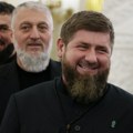 "Psi laju, karavani prolaze": Kadirov demantovao vesti o bolesti, pije čaj sa Delimhanovim i poručuje: "Živi smo!"