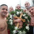 (Foto) humanost na delu: Banjalučanin Nikola je Časni krst dao slepom mladiću Slobodanu Kesiću