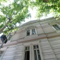 „Državo, zašto ti o svojoj imovini ne vodiš računa“: Bolno propadanje zgrade u Francuskoj 7