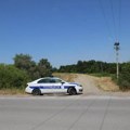 Strašan sudar kod Paraćina: Automobil sleteo sa puta i završio na krovu (Foto)