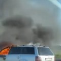 Gori automobil na auto: - putu ka Nišu Vatra bukti na sve strane (foto, video)