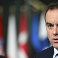 Francuska menja šefa vlade po peti put za dve godine: Šta znamo o novom premijeru Sebastijanu Lekorniju?