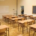 Direktorka škole potvrdila Pala je kapija na devojčicu, na vezi sam sa majkom, dete je dobro